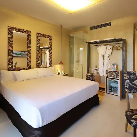 Axel - Adults Only Hotel