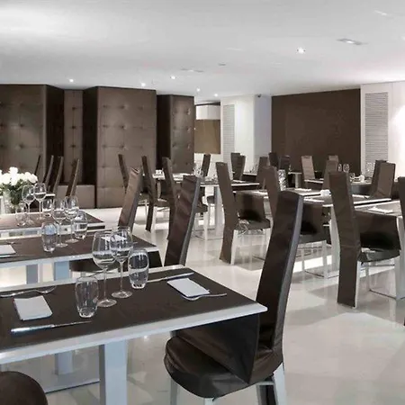 Axel - Adults Only Hotel