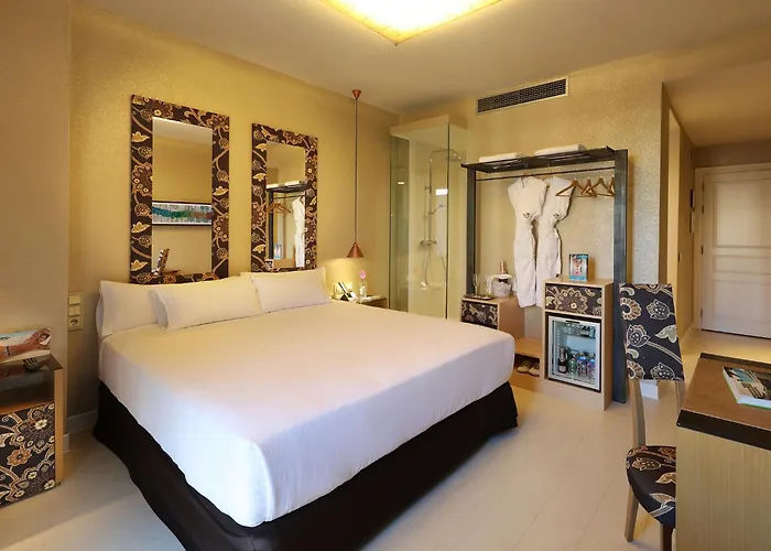 Axel - Adults Only Hotel