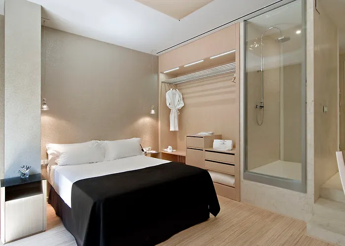 Axel - Adults Only 4*