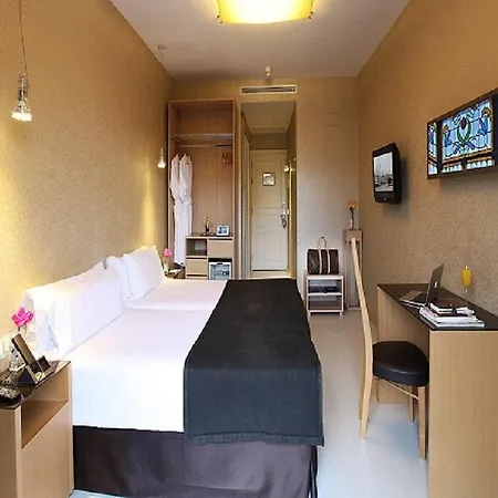 Axel - Adults Only Hotel